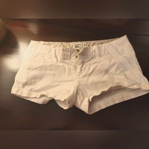 American Eagle Outfitter shorts. White. Size small.